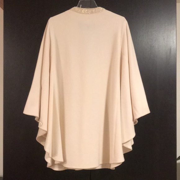 🎉HP🎊Patti Labelle Wool Cream Cape Jacket - Picture 2 of 8